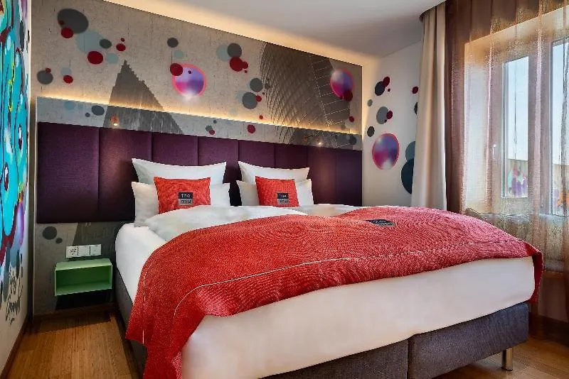 Holiday Inn - The Niu, Hide Berlin Friedrichshain By Ihg 3*,